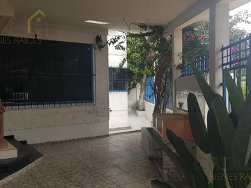 Casa en venta en Xalapa Veracruz en Sipeh Animas fracc privado, 5 recamaras