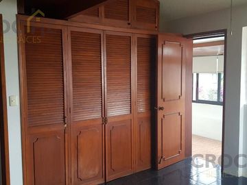 Casa en venta en Xalapa Veracruz en Sipeh Animas fracc privado, 5 recamaras