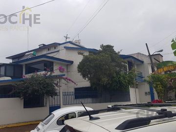 Casa en venta en Xalapa Veracruz en Sipeh Animas fracc privado, 5 recamaras