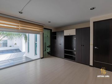 Casa en venta en Lomas de Angelópolis I, Cluster 999