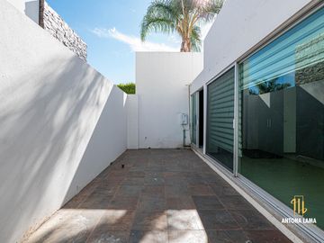Casa en venta en Lomas de Angelópolis I, Cluster 999