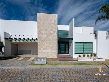 Casa en venta en Lomas de Angelópolis I, Cluster 999