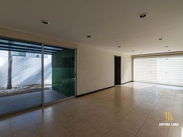 Casa en venta en Lomas de Angelópolis I, Cluster 999
