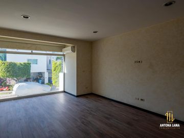 Casa en venta en Lomas de Angelópolis I, Cluster 999