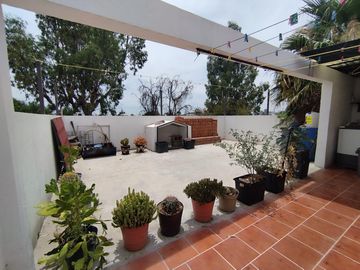 Casa en venta 4 recamaras colonia Hacienda Echeveste León Guanajuato