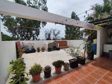 Casa en venta 4 recamaras colonia Hacienda Echeveste León Guanajuato