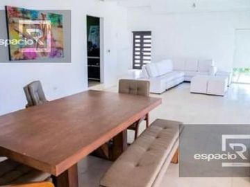 CASA EN VENTA DE UNA PLANTA O GRANJA DE LUJO EN VENTA EN GRANJAS UNIVERSITARIAS CERCA DE ZOOTECNIA