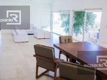 CASA EN VENTA DE UNA PLANTA O GRANJA DE LUJO EN VENTA EN GRANJAS UNIVERSITARIAS CERCA DE ZOOTECNIA