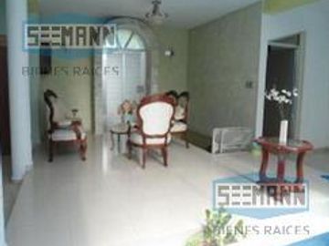 Casa en Venta en Pino Suárez No. 24 Esq. 14 de Junio , Anton Lizardo Mpio. de Alvarado