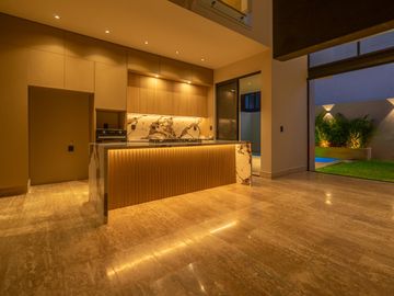 Casa en  VENTA Vía Cumbres