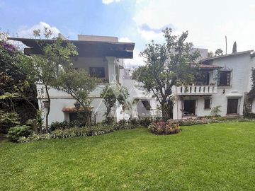 Venta de Casa Estilo Colonial en Rancho Cortés, Cuernavaca, Morelos