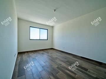 Casa de 2 plantas en venta Hacienda Santa Ana, Saltillo Coahuila
