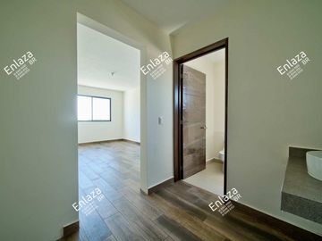 Casa de 2 plantas en venta Hacienda Santa Ana, Saltillo Coahuila