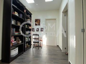 CASA EN VENTA EN COL. JARDINES
