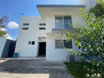 CASA EN VENTA EN COL. JARDINES