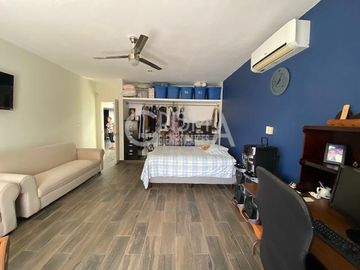CASA EN VENTA EN COL. JARDINES