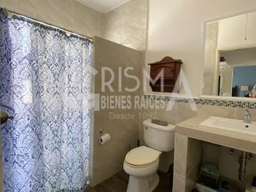 CASA EN VENTA EN COL. JARDINES