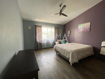 CASA EN VENTA EN COL. JARDINES