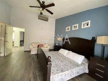 CASA EN VENTA EN COL. JARDINES