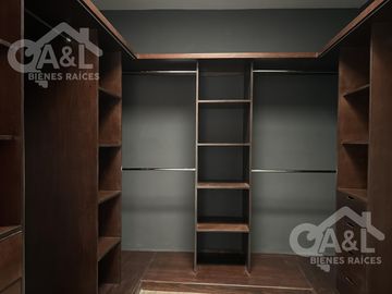 Casa Estilo Moderno Residencial Boulevard Europa