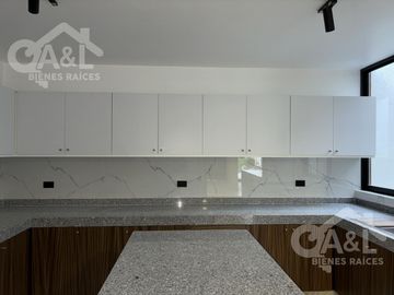 Casa Estilo Moderno Residencial Boulevard Europa