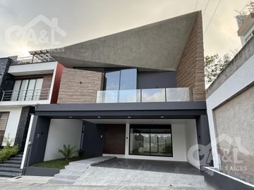 Casa Estilo Moderno Residencial Boulevard Europa