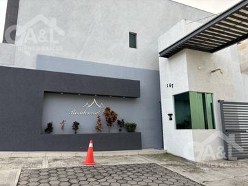 Casa Estilo Moderno Residencial Boulevard Europa