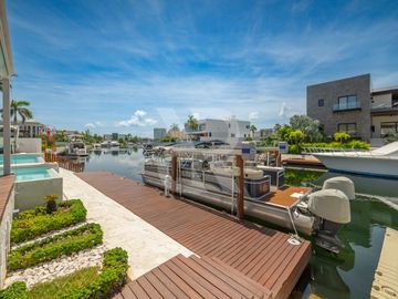 Casa en  Venta en los Canales puerto Cancún