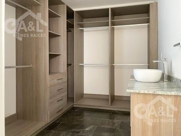 Penthouse en Venta Torre Aurum Zona Exclusiva Vista al mar