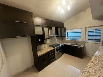 CASA EN VENTA por valle oriente REAL SAN AGUSTIN SAN PEDRO