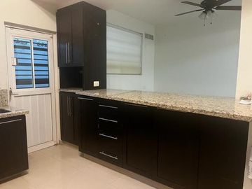 CASA EN VENTA por valle oriente REAL SAN AGUSTIN SAN PEDRO