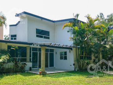 Residencia Campestre en Venta Ubicada en Fraccionamiento Privado Tres Pasos