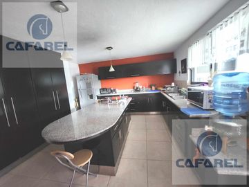PRIVADA ARBOLEDAS - CASA EN VENTA (VG)