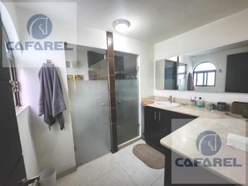 PRIVADA ARBOLEDAS - CASA EN VENTA (VG)