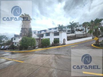 PRIVADA ARBOLEDAS - CASA EN VENTA (VG)