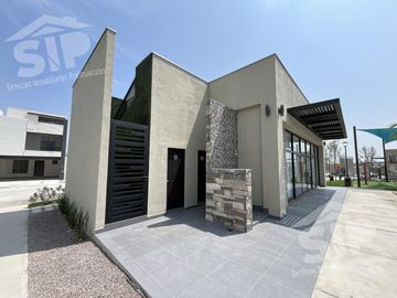 HERMOSA CASA EN VENTA - DOMINIO CUMBRES