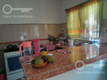 Casa en Venta en calle Gaviotas, esquina Calandrias, Col. Santa Isabel 2da. Etapa, Coatzacoalcos, Ver.