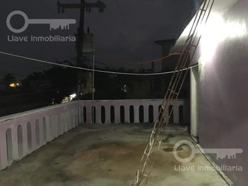 Casa en Venta en calle Gaviotas, esquina Calandrias, Col. Santa Isabel 2da. Etapa, Coatzacoalcos, Ver.