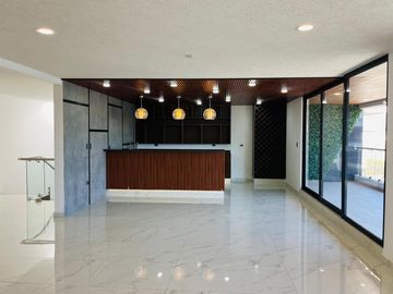 Casa en  venta junto a Chedraui barrio Cascatta.
