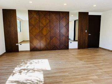Casa en  venta junto a Chedraui barrio Cascatta.