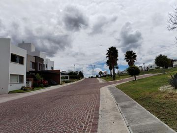 HERMOSA EN ENTA QUERETARO CUMBRES DEL LAGO JURIQUILLA