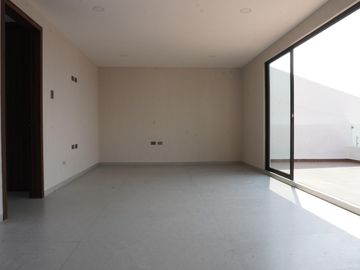 CASA EN PRE-VENTA EN PARQUE TOSCANA, LOMAS DE ANGELÓPOLIS I, PUEBLA