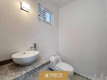 Casa en Fraccionamiento Jardines del Sur, Paso del Toro Veracruz