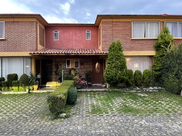 Casa en condominio en  SAN FELIPE TLAMIMILOLPAN FRACCIONAMIENTO HACIENDA VISTA HERMOSA TOLUCA