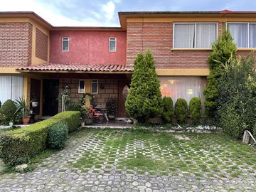 Casa en condominio en  SAN FELIPE TLAMIMILOLPAN FRACCIONAMIENTO HACIENDA VISTA HERMOSA TOLUCA
