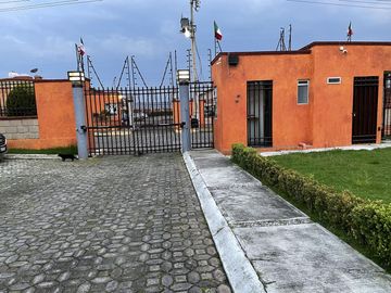 Casa en condominio en  SAN FELIPE TLAMIMILOLPAN FRACCIONAMIENTO HACIENDA VISTA HERMOSA TOLUCA