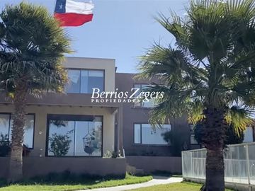 Casa en Venta en La Herradura
