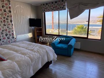 Casa en Venta en La Herradura