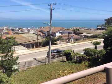 Casa en Venta en AV Edmundo Eluchans