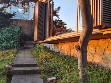 Casa en Venta en AV Edmundo Eluchans